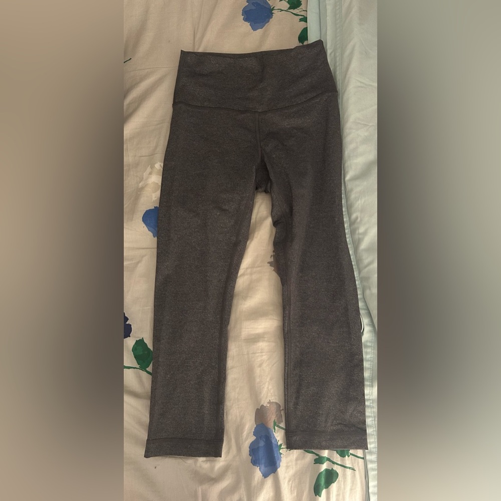 Cropped lululemon nwot leggings